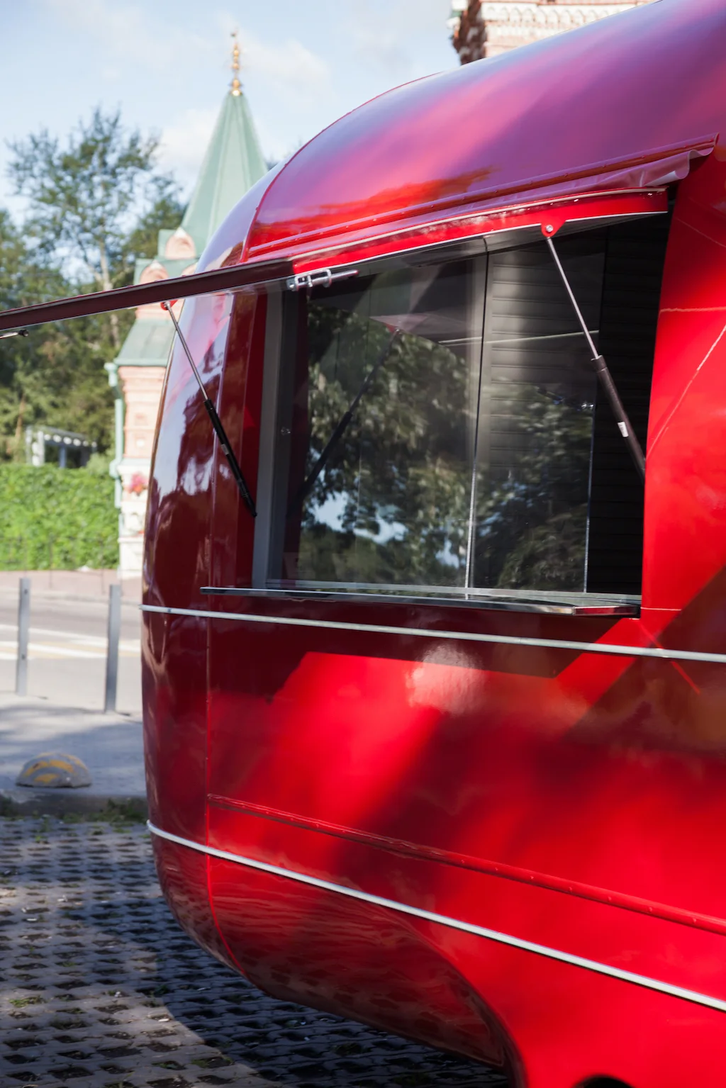 Close view of the MobiEdge 8 service window and lifting hardware