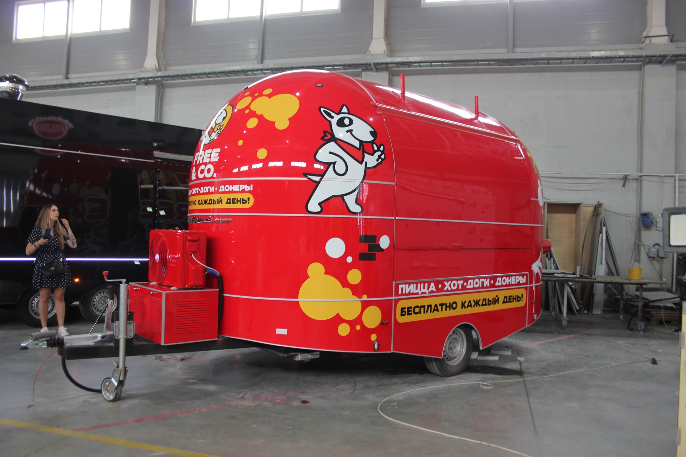 Free and Co. trailer closed front three-quarter view